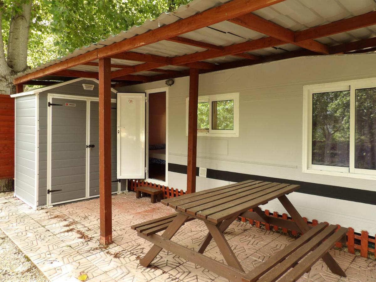 Oasis Country Park Hotel Rugat Luaran gambar